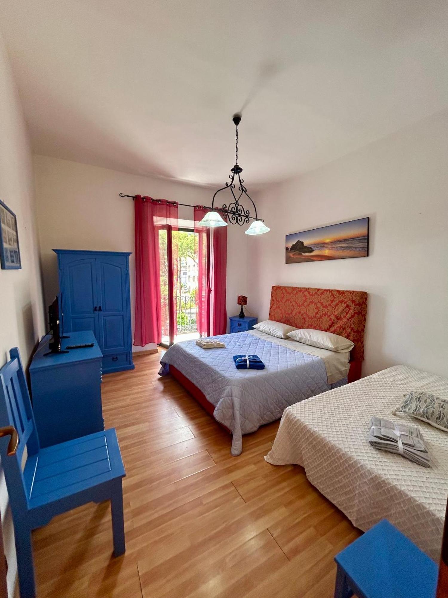 Holiday House Ginevra Формия Екстериор снимка